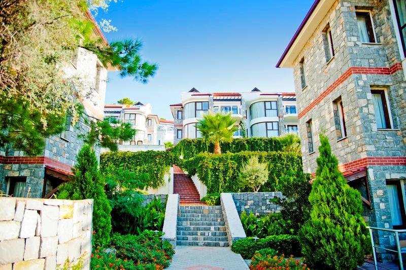 Golden Life Heights Deluxe Suite Hotel - Adult Only Oludeniz Exterior photo